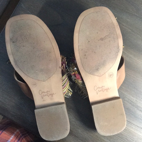 Sandals - Picture 4 of 5